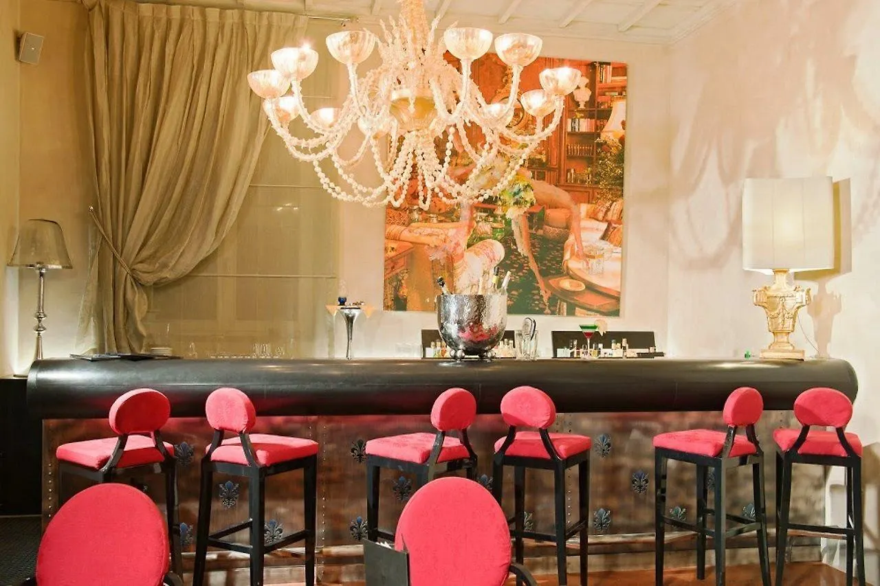 Brunelleschi Hotel Milan 4*,