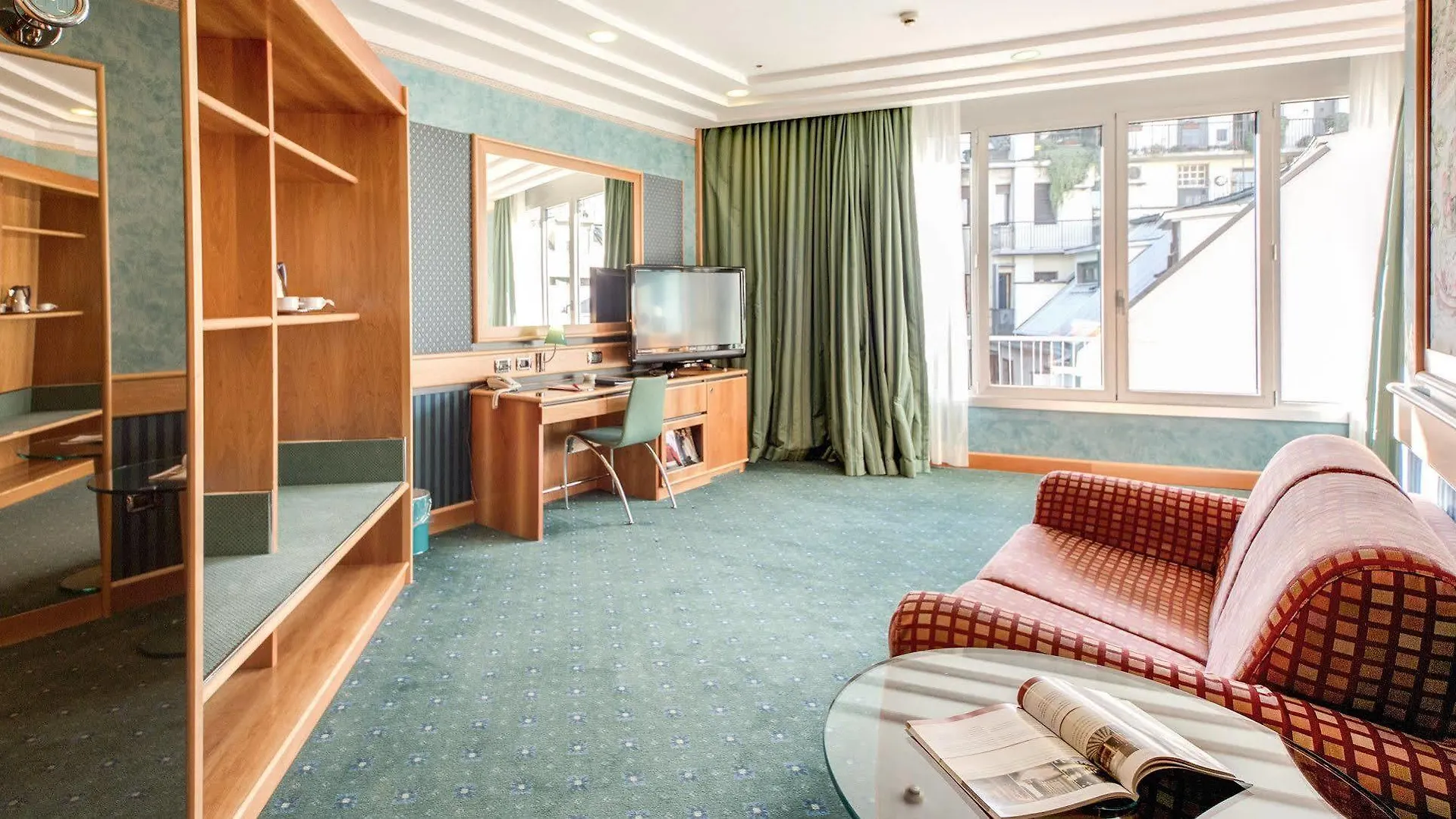 Brunelleschi Hotel Milan 4*,  Italy