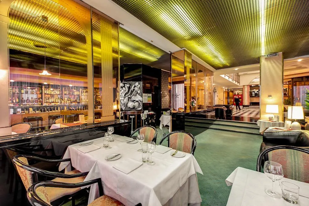 Brunelleschi Hotel Milano 4*,  Italien